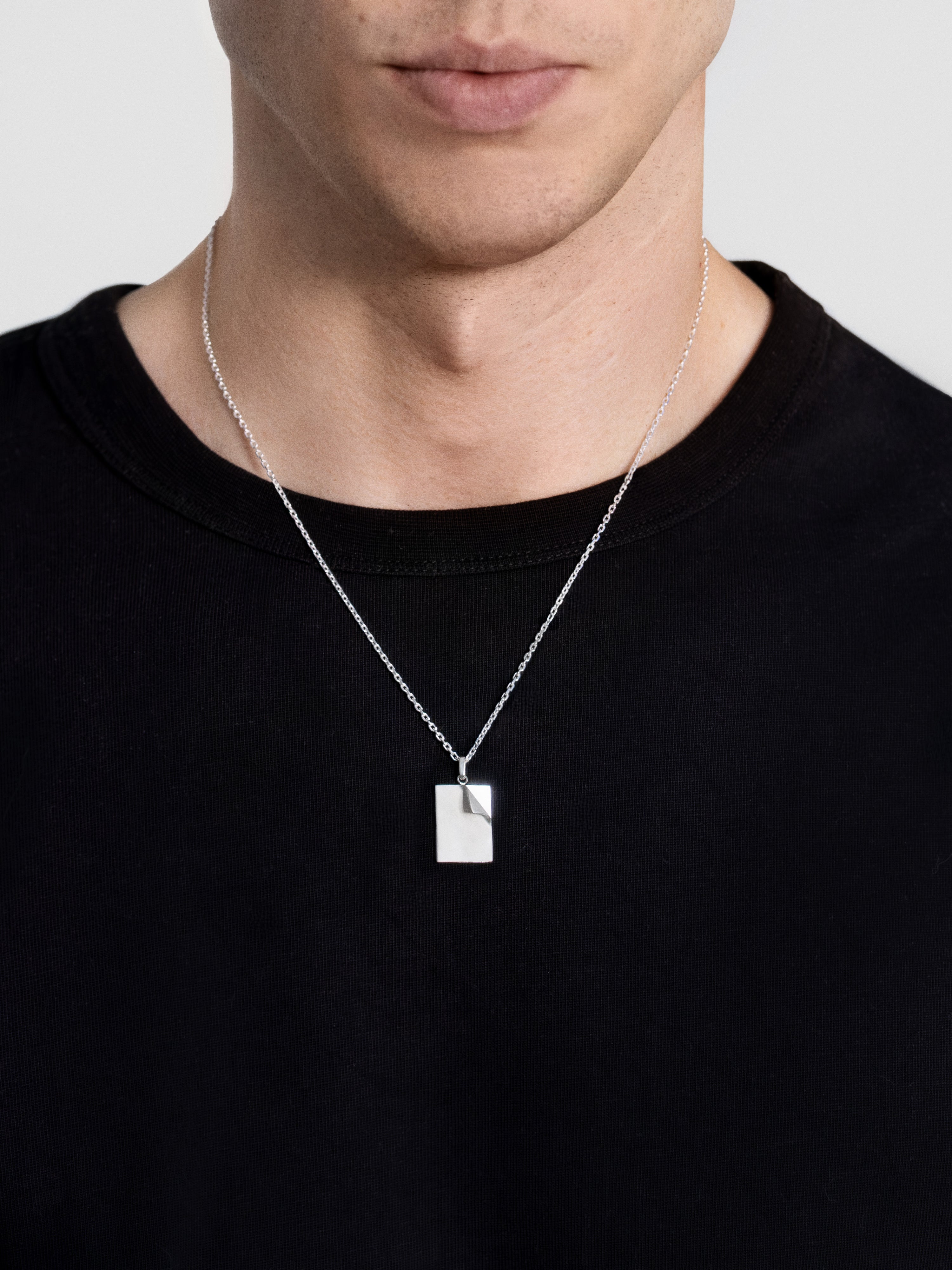 UNFOLD PENDANT
